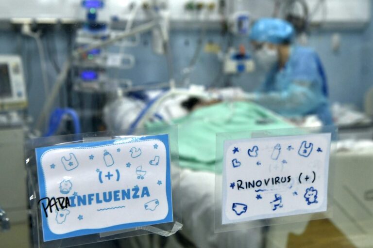 Sociedad de Pediatría da recomendaciones: ¿Cómo prevenir los virus en niños y niñas durante el invierno?