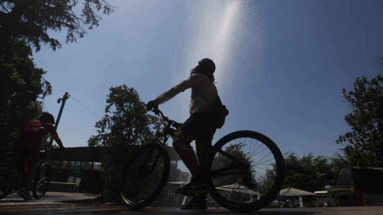 Máximas entre 25° C y 35° C: Vuelve el calor a la RM y regiones con un respiro del frío