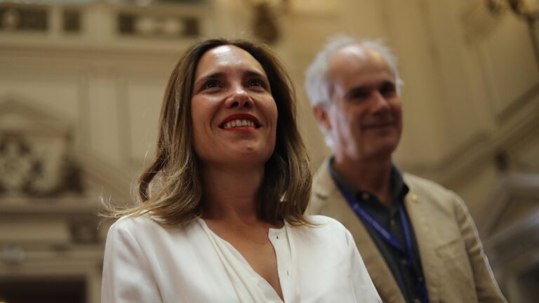 Magdalena Piñera respalda a Evelyn Matthei y destaca que “confluyen en ideas comunes” con el expresidente Sebastián Piñera