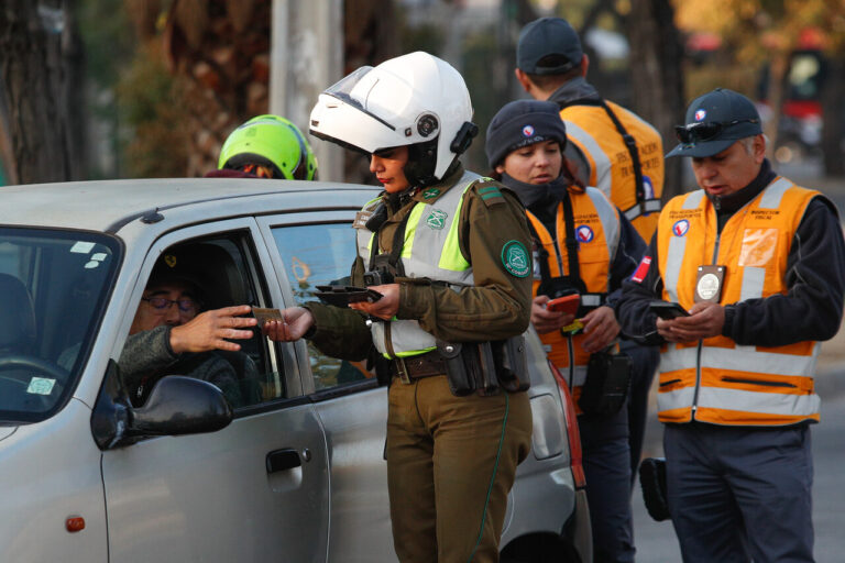 Restricción: Revisa los autos que tienen prohibido circular en Santiago este jueves 10 de julio