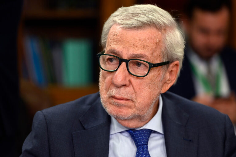 Van Klaveren resta peso a amenazas de Trump por países del BRICS: 