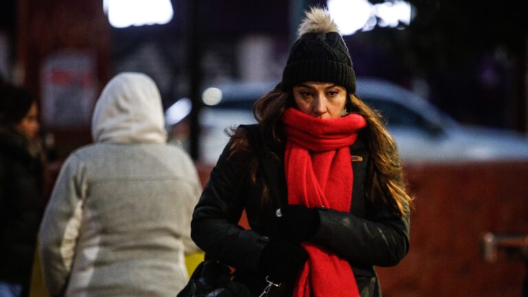 ¿Cómo afectan los resfríos a la voz y qué hacer para prevenirlo en invierno?