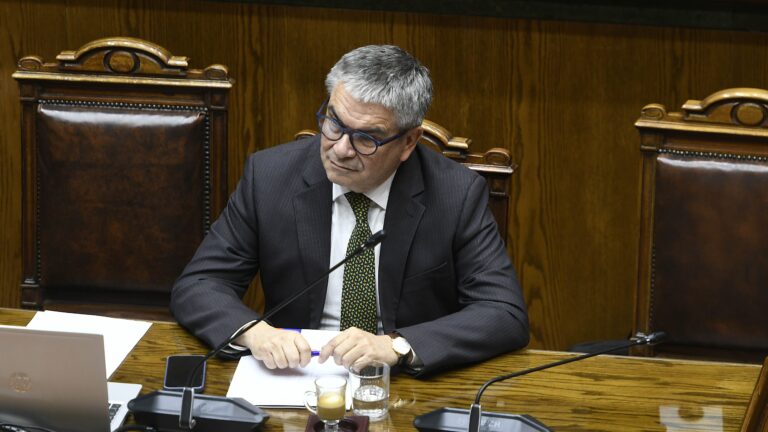 Comision aprobó en general eliminar la UF y desde Hacienda expresaron preocupación sobre créditos hipotecarios