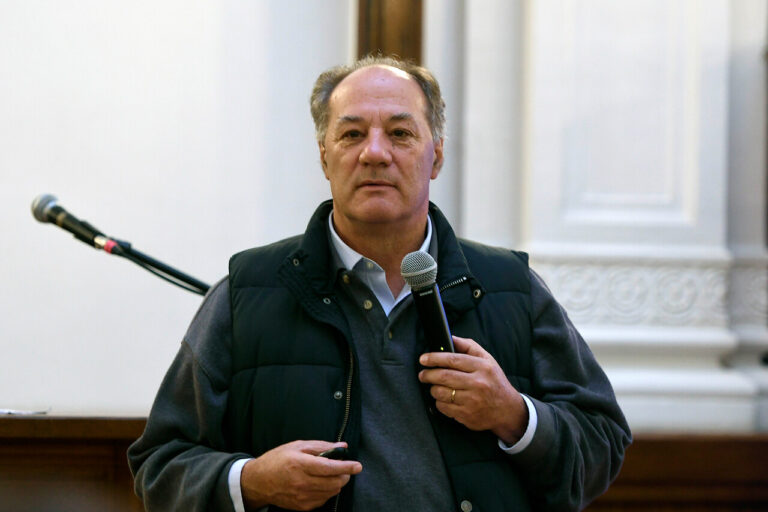 Sutil arremete contra el PC y critica postura económica de Jara: “Tienen una mirada equivocada del desarrollo del país”