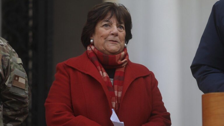 Ministra de Defensa detalla intento de traslado de droga en avión FACh desde Iquique: Eran 