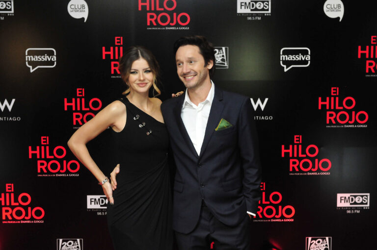 Pampita sale al paso de las críticas de la China Suárez contra Vicuña