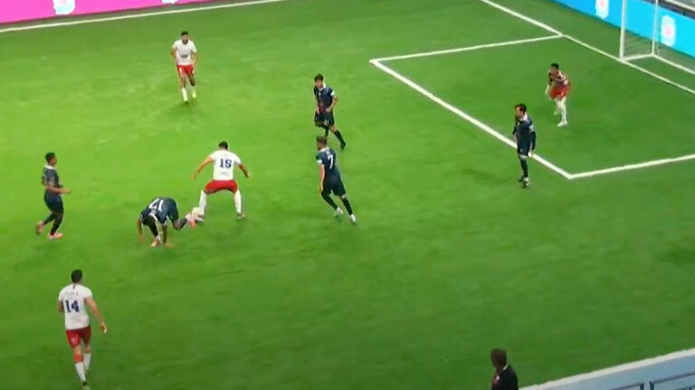 Chile cae ante Estados Unidos y queda eliminado de la Copa América de Fútbol 6