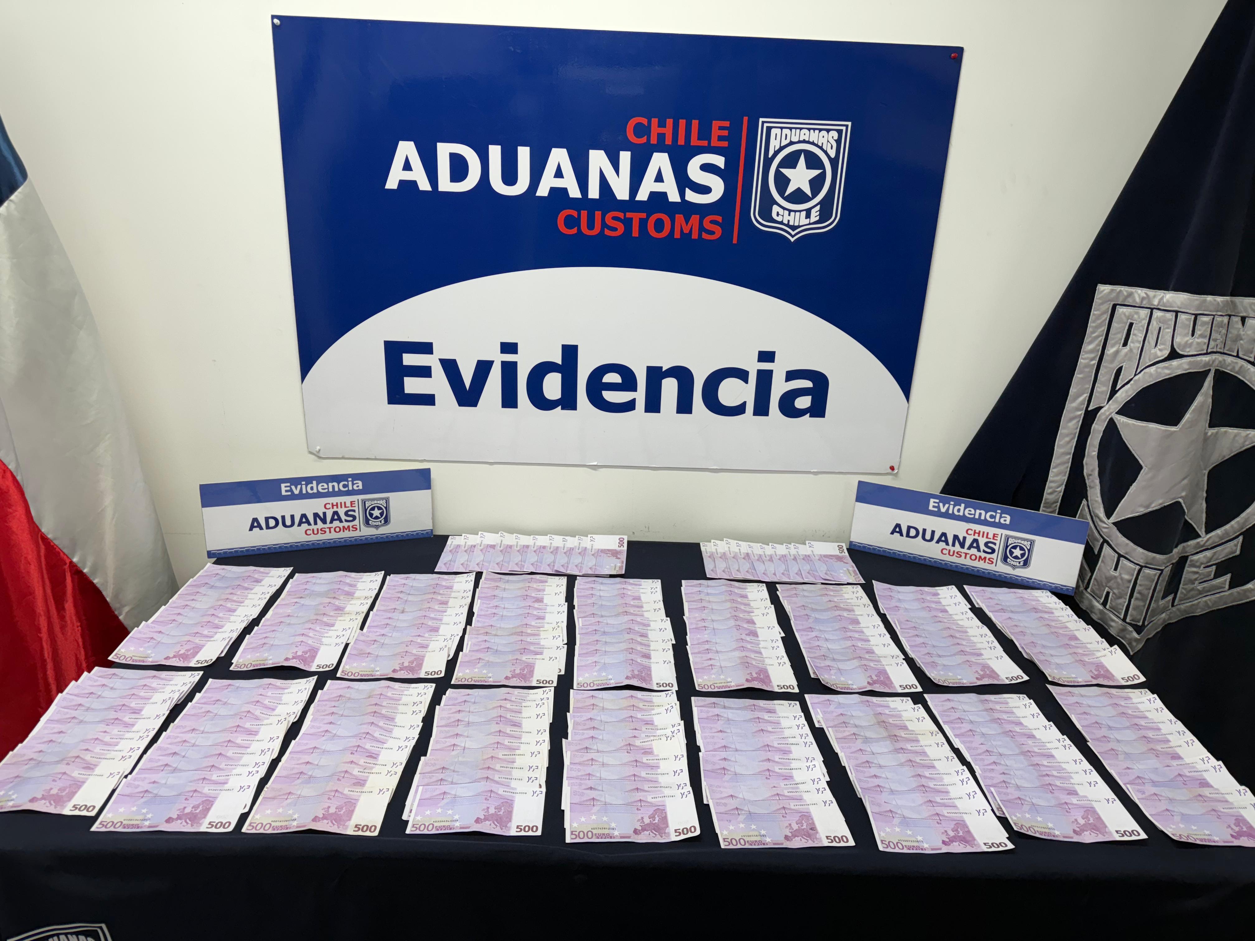 Conductor argentino intentó entrar a Chile con 100 mil euros pegados al cuerpo: Fue detenido/Aduanas