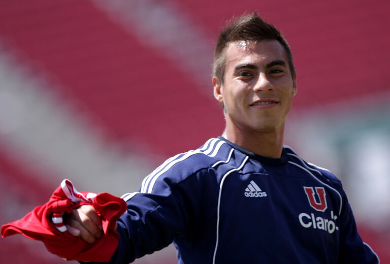 “Hasta ahora no hay ninguna oferta formal de la U”: Se enfría el regreso de Eduardo Vargas a Universidad de Chile