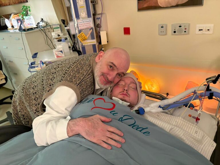 Estuvo más de 20 años en coma: Muere el 