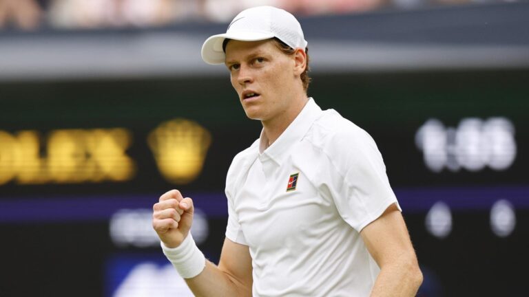 Sólida victoria de Jannik Sinner le dio el pase a los octavos de final en Wimbledon