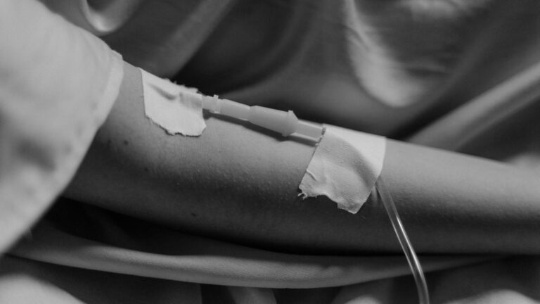 Retraso en atenciones oncológicas en Chile: Hay casi 15 mil prestaciones pendientes