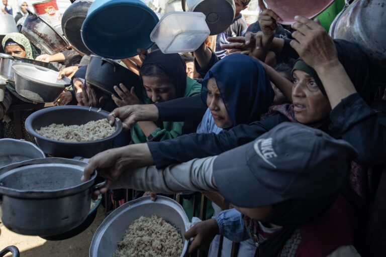 Entre ellos una niña de un año: Por segundo día consecutivo, mueren de hambre ocho palestinos en Gaza