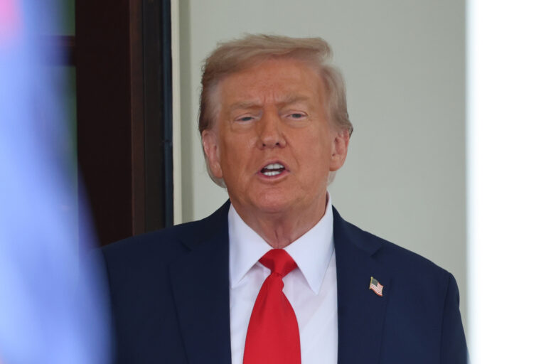 Trump intensifica ataques contra museos y acusa que hay demasiada atención a “lo mala que fue la esclavitud”