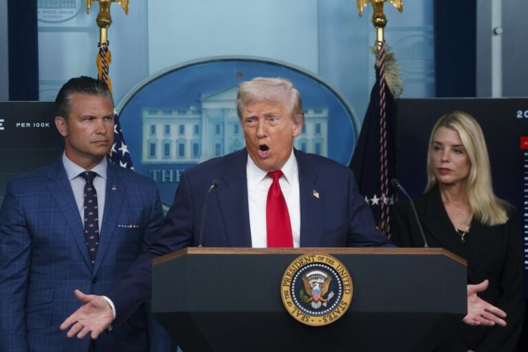 Trump toma control de la policía de Washington y anuncia despliegue de la Guardia Nacional