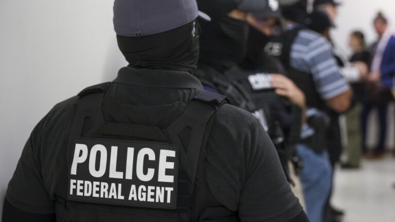 La fuga y recaptura de Chileno de 33 años en EE.UU: Caso reabre debate por Visa Waiver