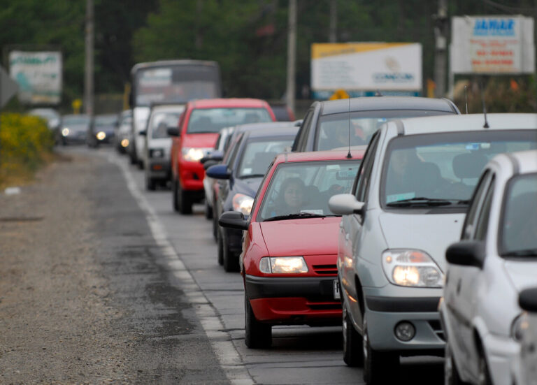 Peaje a luca, restricción y más: ¿Qué medidas habrá en las carreteras para este fin de semana largo?