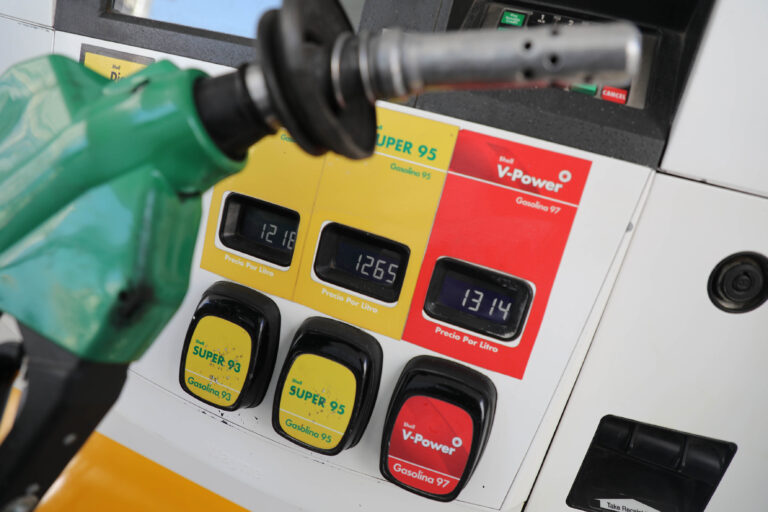 Precios de combustibles: ¿Suben o se mantienen las bencinas esta semana?