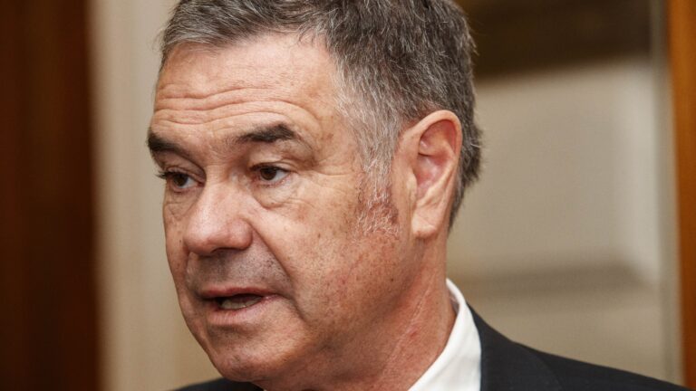 “Las iglesias deberían tener una posición más fuerte”: Ossandón tras Tedeum por debate sobre aborto y eutanasia