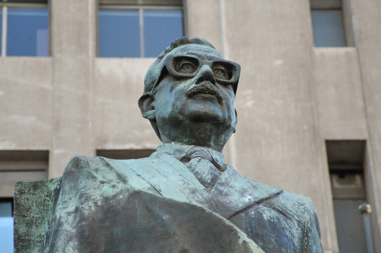 “Mientras en otras comunas…”: Concejo de La Cisterna aprueba nombrar como Dr. Salvador Allende nuevo centro médico