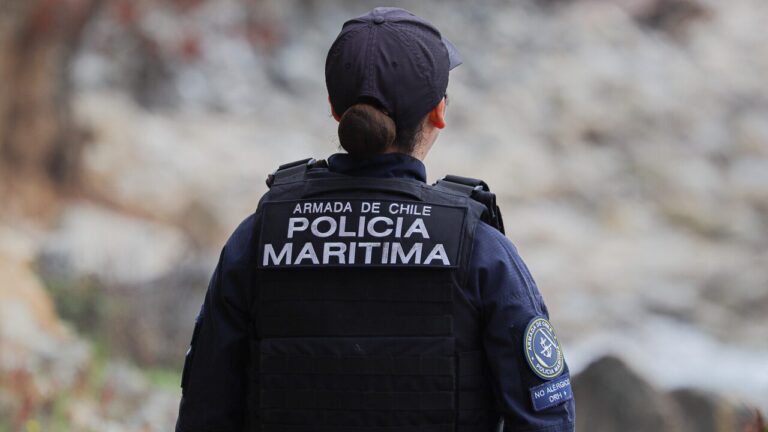 Armada reporta muerte de funcionario en el Molo de Abrigo de Valparaíso