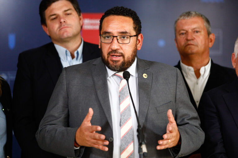 Tras requerimiento del Mineduc: Cinco universidades privadas decidieron no entregar datos sobre sueldos de sus funcionarios