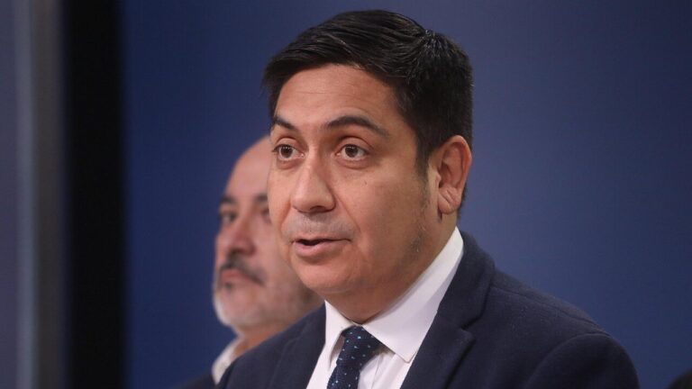 Víctor Ramos descarta que ataque contra trabajadores en La Araucanía esté relacionado con consulta indígena