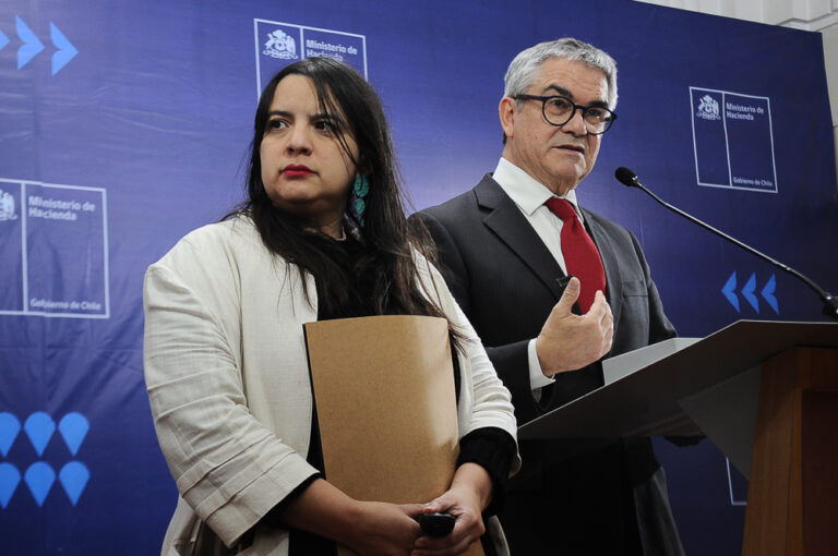 Tras renuncia de Marcel: Bancada UDI rechaza eventual designación de Javiera Martínez como ministra de Hacienda