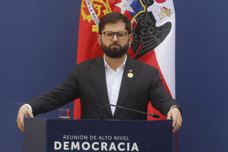 Rescate contrarreloj en El Teniente: Boric informa que aún 