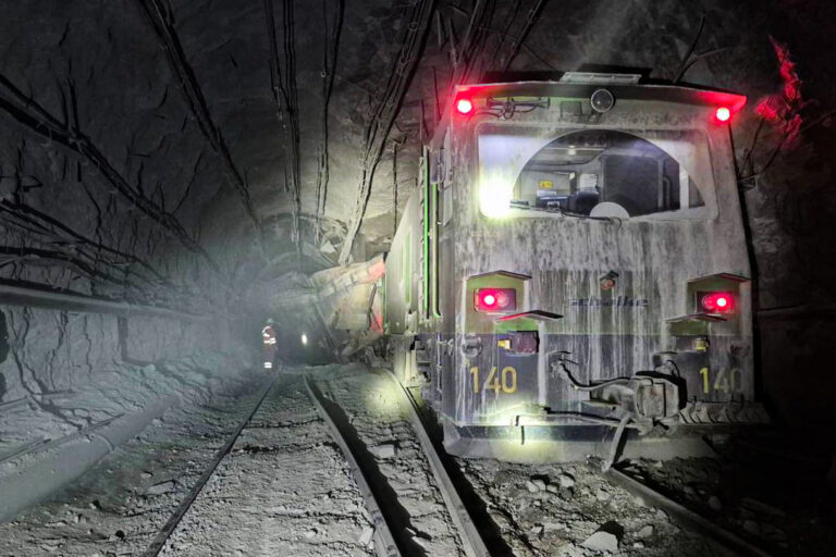 Empresa contratista de mineros fallecidos en El Teniente registra 18 multas por código del trabajo, una de ellas por no “proteger eficazmente la vida y salud de los trabajadores