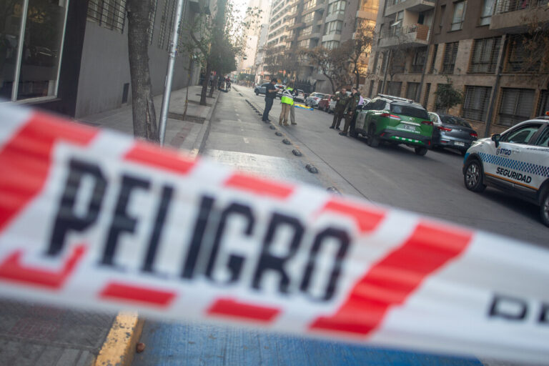 Aumento de la violencia y cambios en el delito de secuestro: Experta analiza fenómeno criminal en Chile