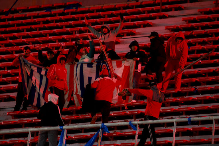 Exfuncionario de seguridad acusa intervención policial en violentos incidentes en Argentina: 