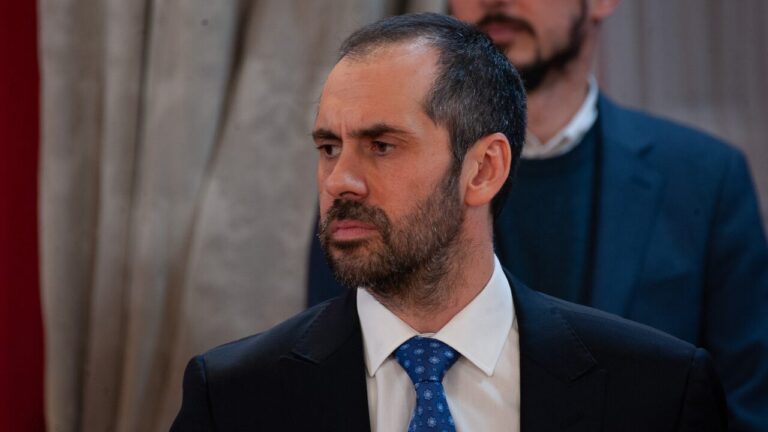 Ministro Grau responde a críticas por su nombramiento en Hacienda: 