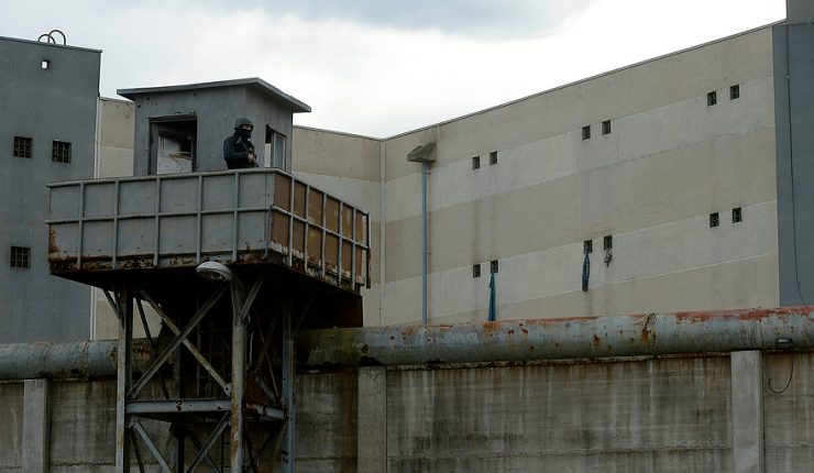 Traslado de 140 reclusos de alta peligrosidad y allanamientos masivos: Las medidas de Gendarmería tras fuga de reos en Valparaíso