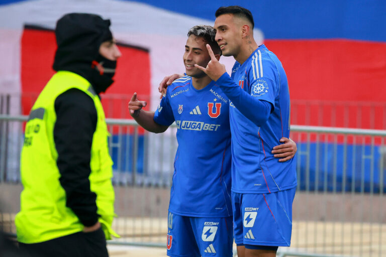 Delantero azul en la mira de Talleres: Pieza fundamental de la U en ataque podría partir a Argentina