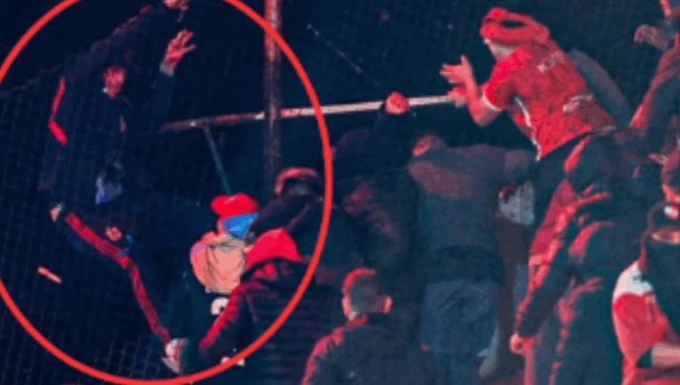 Hincha de la U empujado por barristas de Independiente reaparece con un emotivo mensaje tras incidentes en Avellaneda