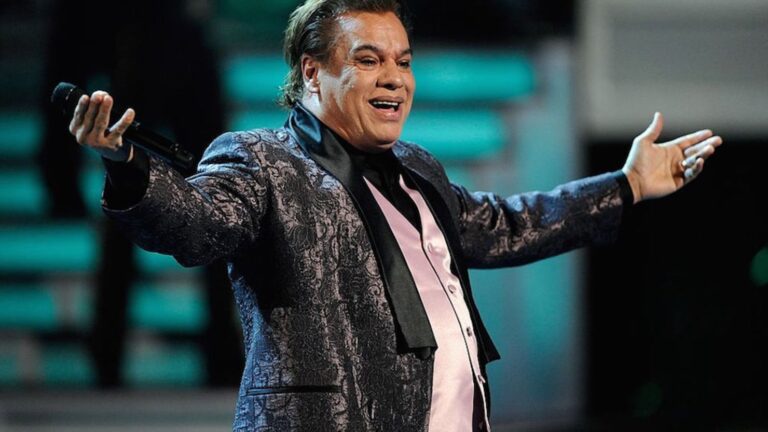 Realizan emotivo homenaje de más de una semana a Juan Gabriel en México: 