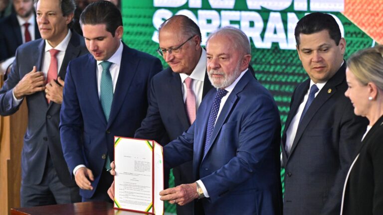 Lula da Silva anuncia ofensiva comercial para reemplazar exportaciones de Brasil a EE.UU.: 