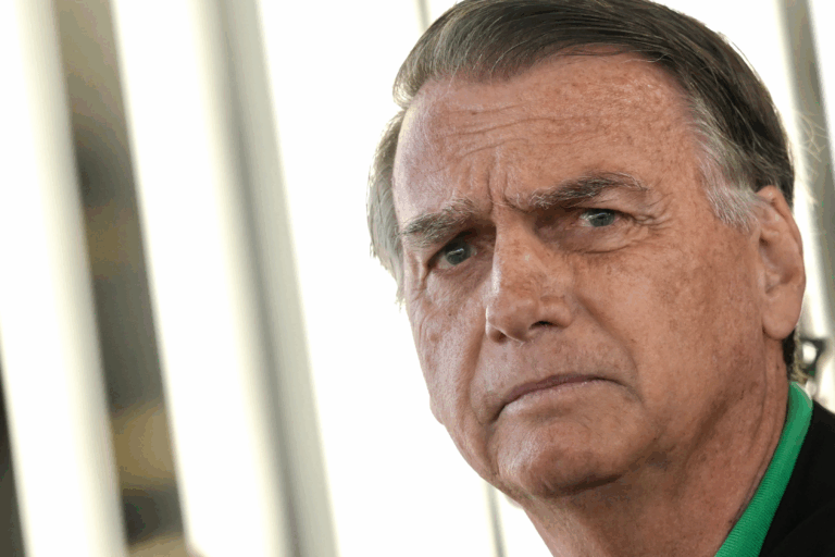 Tribunal Supremo de Brasil endurece control sobre Jair Bolsonaro de cara al juicio en su contra por intento de golpe de Estado