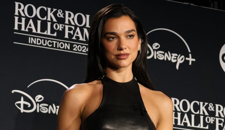 Dua Lipa despidió a su agente por firmar carta para expulsar a grupo que lanzó proclamas antiisraelíes