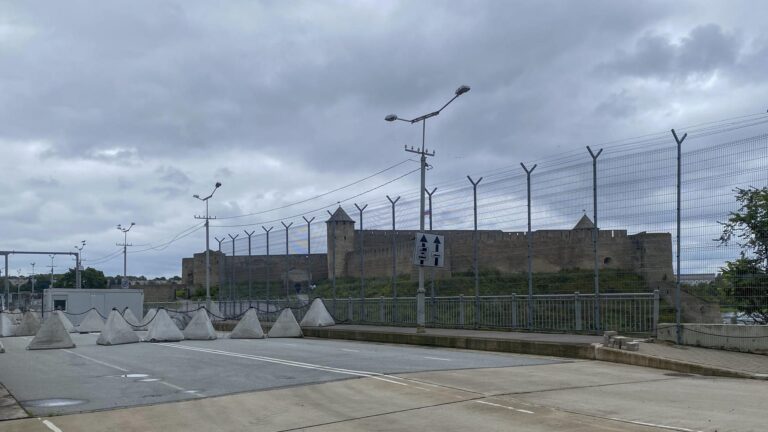 La OTAN interceptó tres aviones rusos que entraron al espacio aéreo de Estonia: Estuvieron 12 minutos