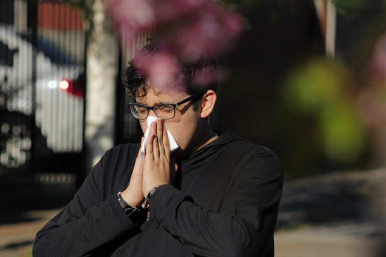 Loratadina, desloratadina y más: ¿Cómo acceder a remedios para la alergia a mitad de precio?