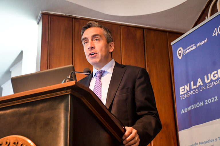 Universidad Gabriela Mistral obtiene Acreditación Institucional de Nivel Avanzado de 4 años bajo los nuevos estándares de la CNA