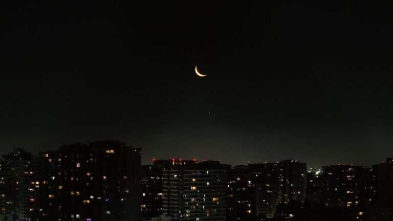 Este fin de semana se podrá ver a Saturno grande y brillante en el cielo: ¿A qué hora será más visible?