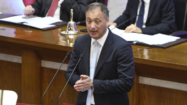 Presidente de la Cámara envía antecedentes al Servel tras dichos de Artés sobre posible gobierno de Kast y Kaiser