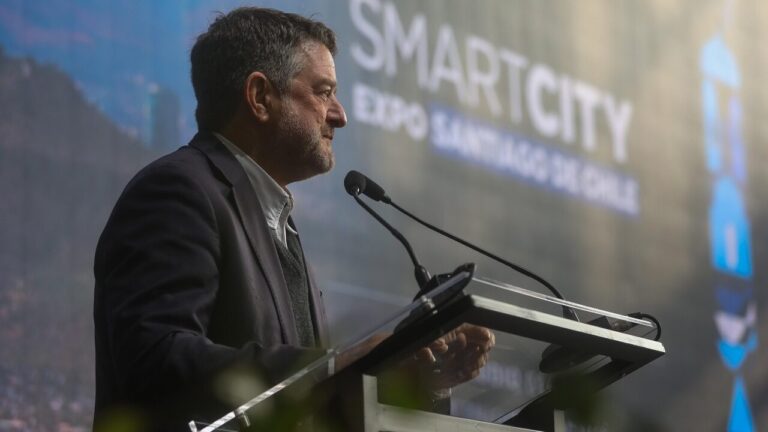 Caso ProCultura: Causa contra gobernador Orrego se traslada a Santiago