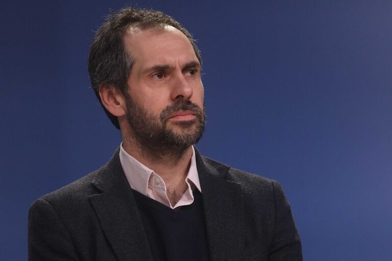 Ministro Grau refuta dichos del expresidente Frei: “No es cierto que crecimos tanto por 30 años”