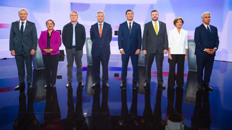 Qué efectos tuvo en las encuestas de opinión el primer debate presidencial con todos los candidatos
