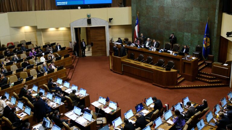 Por falta de quorum: Cámara Baja rechazó reforma constitucional que regulaba dieta de expresidentes de la República