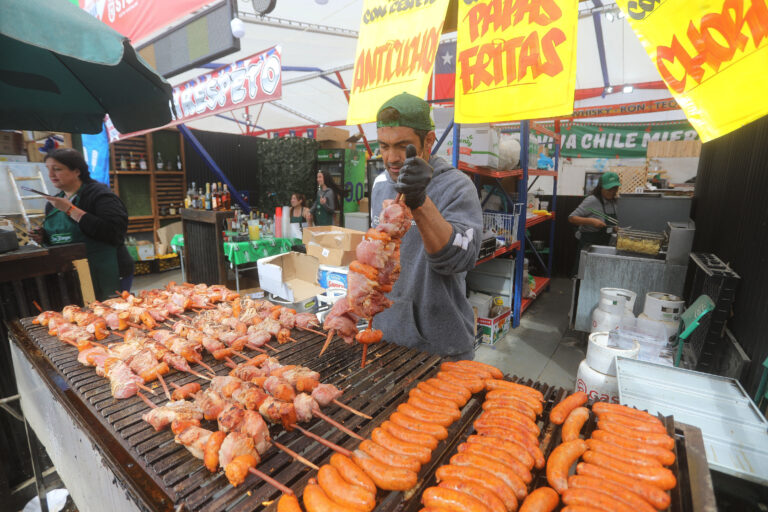 ¿Cómo volver a una alimentación equilibrada después de las Fiestas Patrias?